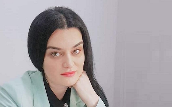 სპიკერფობია სიკვდილთან გათანაბრებული შიშია - ინტერვიუ პიარფსიქოლოგ მაგდა კოტრიკაძესთან