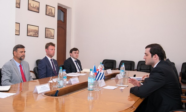 ჩეხეთის ელჩმა მაღალი შეფასება მისცა საქართველოს მიერ Covid19 პანდემიის შეკავების პროცესის ეფექტიან მართვას