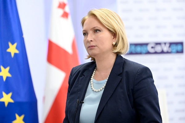 ნათია თურნავამ სახმელეთო ტრანსპორტის სააგენტოს თანამშრომლებს ახალი კორონავირუსის გავრცელების საპრევენციო საქმიანობისთვის მადლობა გადაუხადა