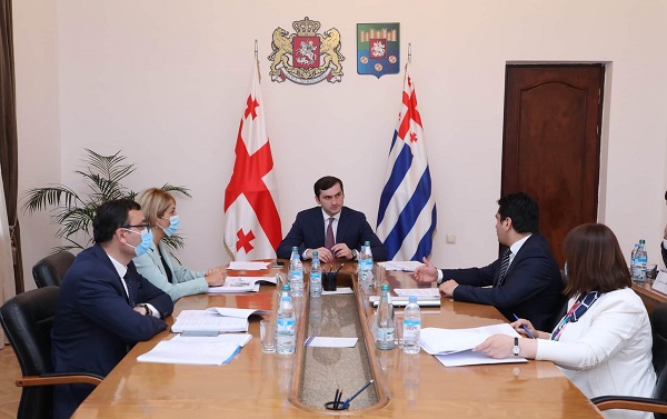 ბათუმის ბიუჯეტი კაპიტალური ტრანსფერის ფარგლებში 10 მილიონი ლარით შეივსება  - თორნიკე რიჟვაძე