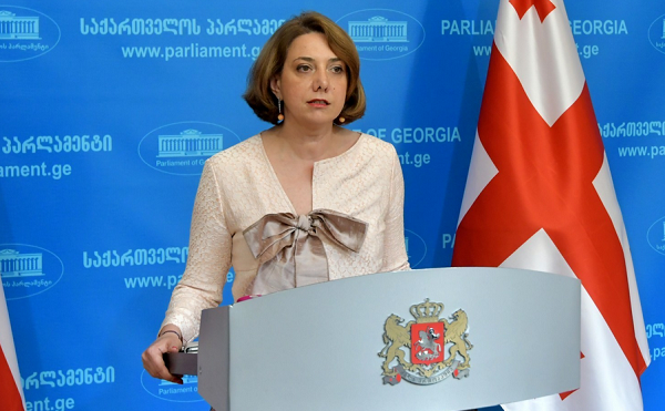 თაკო ჩარკვიანს საბურთალოს ოლქში არჩევნების მოგების არანაირი შანსი არ აქვს - სალომე სამადაშვილი