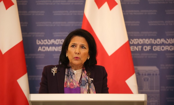 სალომე ზურაბიშვილი მწუხარებას გამოთქვამს შატილის გზაზე მომხდარი ტრაგედიის გამო