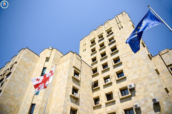 წერილზე, რომელზედაც მამუკა ხაზარაძე ამბობს, რომ გიორგი გახარიასგან მიიღო თავად გახარიას თითის ანაბეჭდები არ აღმოჩნდა