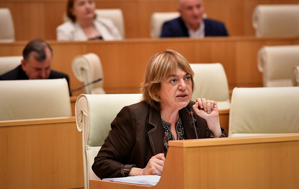 ჩოხატაურში სოციალურად დაუცველთა დასახმარებლად გამოყოფილი 96 500 ლარიდან 87 500 ლარი 7 თანამშრომლის ხელფასზე დაიხარჯა - გოგორიშვილი