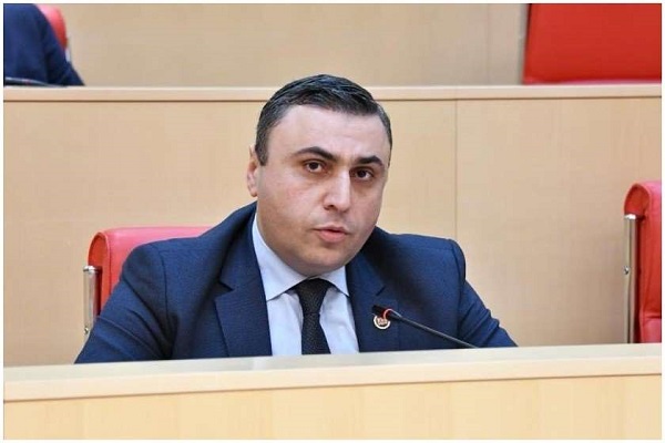 სააკაშვილის მდარე დრამატურგიამ და ყალბმა 