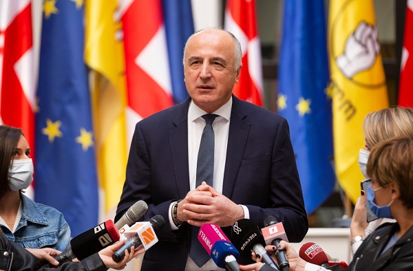 თუ ვინმეს არ აწყობს მოსახლეობის მისვლა არჩევნებზე ეს არის 