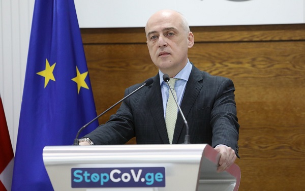 მთავრობამ დროებით შეაჩერა ნებართვების გაცემა საკუთარ ტერიტორიაზე სახმელეთო და საჰაერო მარშრუტებით სამხედრო ტვირთების გატარებაზე აზერბაიჯანისა და სომხეთის მიმართულებით - დავით ზალკალიანი