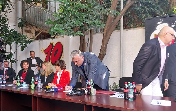 ოპოზიციურმა პარტიებმა ხელი მოაწერეს შეთანხმებას, რომლითაც აცხადებენ, რომ 