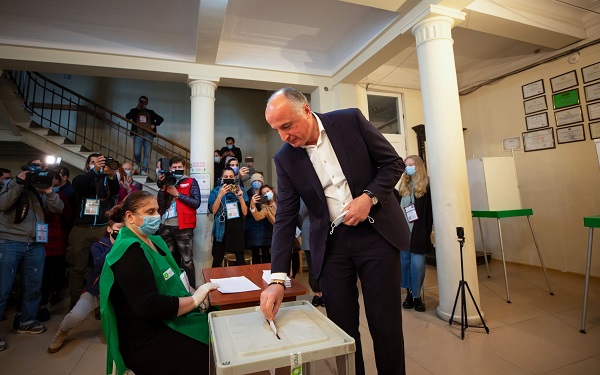 დღევანდელი არჩევნები არის გარანტი დავიწყოთ ძლიერი სახელმწიფოს მშენებლობა - ბადრი ჯაფარიძე