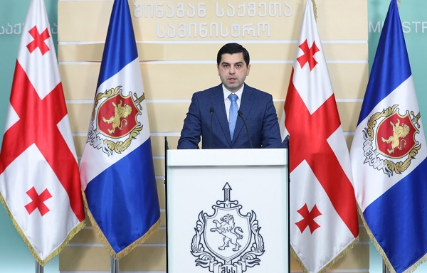 როდესაც პოლიციელის ან საზოგადოების წევრის სიცოცხლის ან ჯანმრთელობის ხელყოფის მყისიერი საფრთხე არსებობს, პოლიციელს აქვს უფლება, გაფრთხილების გარეშე გამოიყენოს სპეციალური საშუალებები - კახაბერ საბანაძე