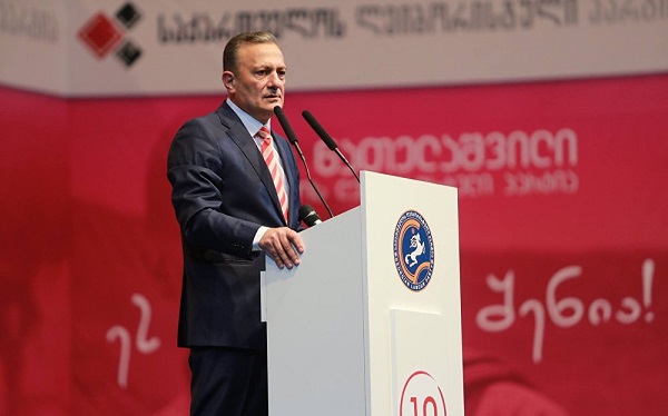 შალვა ნათელაშვილი საპარლამენტო მანდატზე უარს აცხადებს