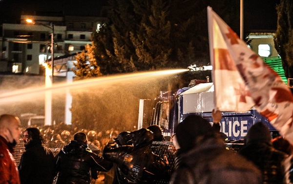 8 ნოემბრის აქციაზე გამოყენებული საპოლიციო ძალა უკანონო და არაპროპორციული იყო - საია