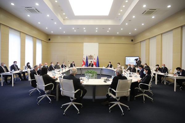 უწყებათაშორისმა საკოორდინაციო საბჭომ შემზღუდველი ღონისძიებების პირველი შედეგები და დაწესებული შეზღუდვების აღსრულების პროცესი განიხილა