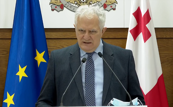 არ ვიაროთ ბევრი მაღაზიებში, არ ვიაროთ ბევრი ერთმანეთთან, ახალი წელი იყოს სრულად მოკრძალებული - გამყრელიძე