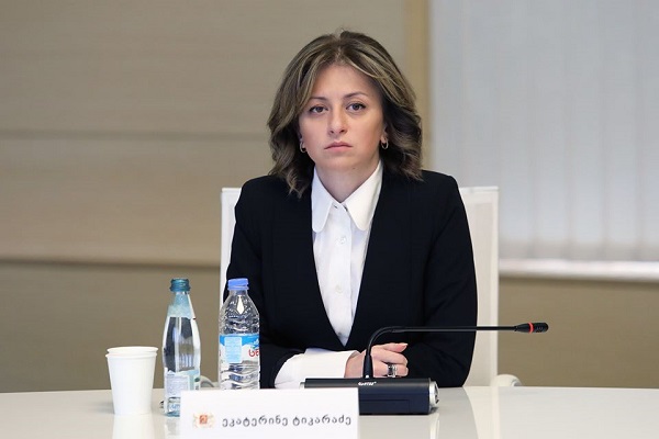 ჯანდაცვის სამინისტრო 2 მლნ ლარზე მეტი ღირებულების კარდიოვერტერ-დეფიბრილატორებს შეისყიდის