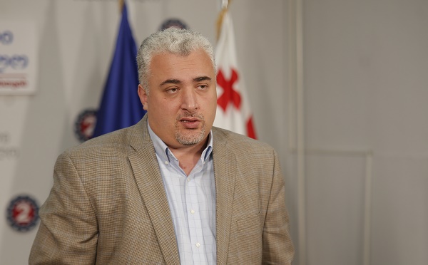 ეს პროგრამა არის  გადაწერილი წინა პროგრამა, უბრალოდ სათაური გაუკეთეს ლამაზი - კაპანაძე სამთავრობო პროგრამაზე