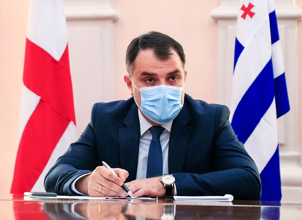 ბათუმში 5 200 ბენეფიციარს სასურსათო პროდუქტების კალათა გადაეცემა