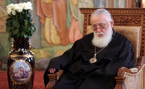 ვთხოვთ უფალს მშვიდობას, სიხარულს და იმედით ვუყურებთ მომავალს - პატრიარქი