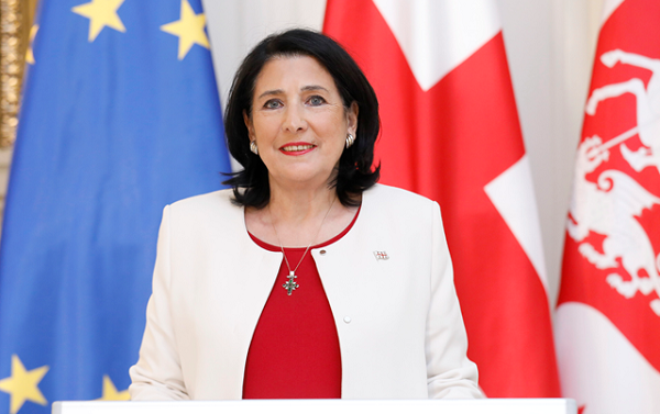 საქართველოს პრეზიდენტი მმართველ პარტიასა და ოპოზიციას მიმართავს