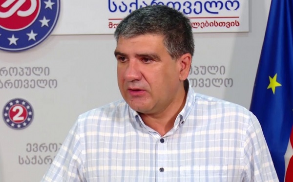 ქართული ოცნება, რაც უფრო მალე აღიარებს არსებულ რეალობას და შეეშვება კლოუნადას, მით უფრო უკეთესი იქნება მისთვის - თარხნიშვილი მდინარაძის განცხადებაზე