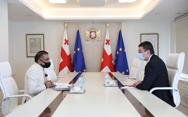 გიორგი გახარიამ ინდოეთის ელჩთან ქვეყნებს შორის თავისუფალი სავაჭრო შეთანხმების გაფორმებაზე ინტენსიური მოლაპარაკებების წარმოების საკითხი განიხილეს