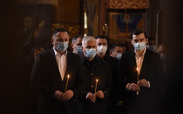 ნამდვილად გმირები არიან ეს ადამიანები, ჩვენი მეხანძრე-მაშველები სიცოცხლეს სწირავენ თითოეული ჩვენი მოქალაქის გადასარჩენად - ვახტანგ გომელაური