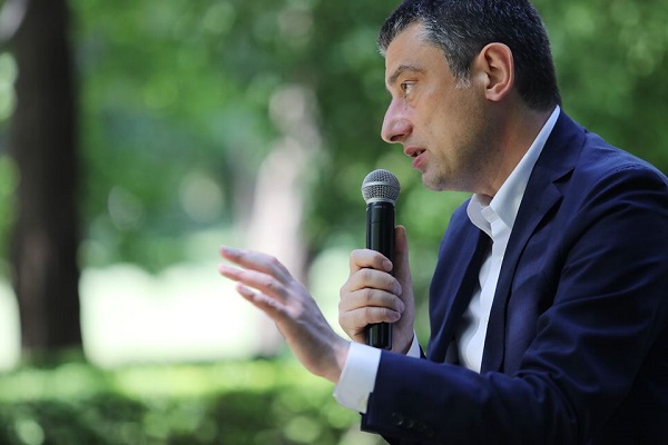 კარგად მესმის, შეზღუდვები, რომელიც ზოგიერთ ქალაქში გვიწევს, რას ნიშნავს თითოეული ოჯახისთვის - გიორგი გახარია