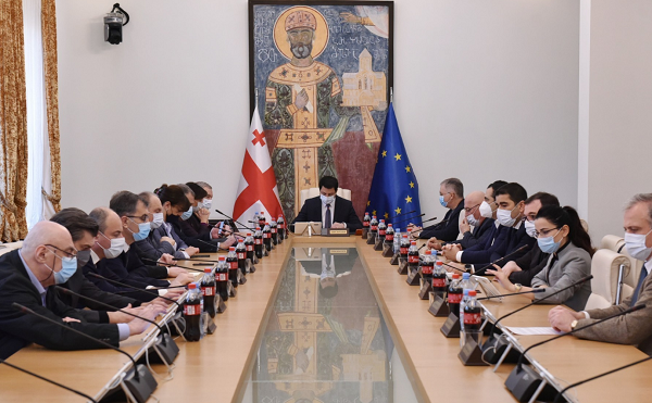 პარლამენტის ბიუროს სხდომაზე საკონსტიტუციო ცვლილებების ინიცირება მოხდება