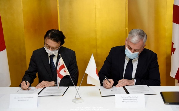 იაპონიის მთავრობა საგანგებო სიტუაციების მართვის სამსახურს სახანძრო-სამაშველო ავტომანქანას გადასცემს