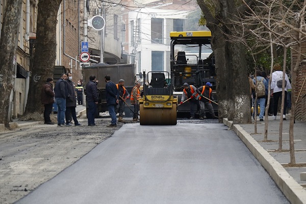 მთაწმინდის რაიონში, ვ. პეტრიაშვილის ქუჩის რეაბილიტაცია დასრულდა