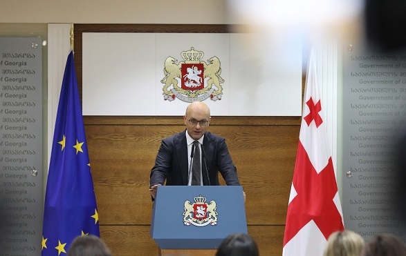 ფინანსთა მინისტრმა თანამდებობა დატოვა
