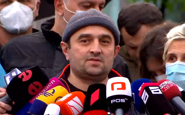 მე რომ ნიკას ადგილზე ვიყო, ევროკავშირის გირაოს მივიღებდი. ენმ-ც  უნდა შევიდეს პარლამენტში და დანარჩენებიც - გიორგი რურუა