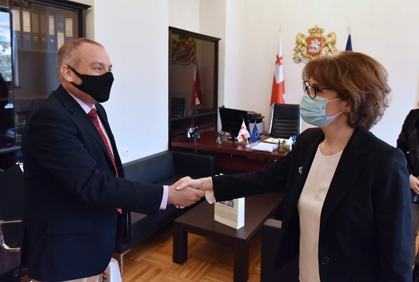ელისო ბოლქვაძე ისრაელის ელჩს რან გიდორს შეხვდა