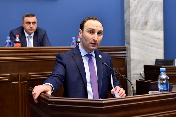 ევროკავშირმა სააკაშვილს რუსული დესტაბილიზაციის სცენარის განხორციელების შესაძლებლობა არ მისცა - ანრი ოხანაშვილი
