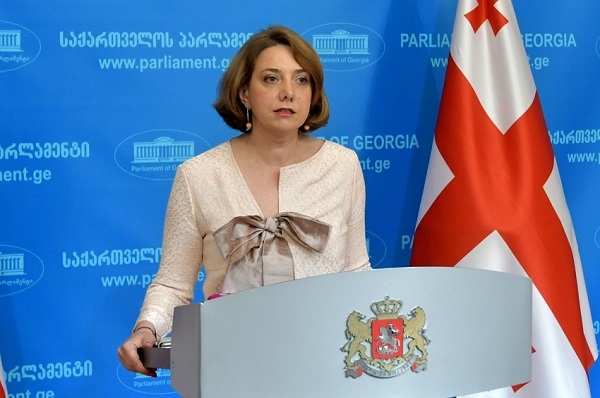 ჩვენი ფრაქცია ხელს მოაწერს იმ დეკლარაციას, რომელიც წარმოდგენილი იქნა ნატოში ჩვენი ქვეყნის გაწევრიანების მხარდასაჭერად - სალომე სამადაშვილი