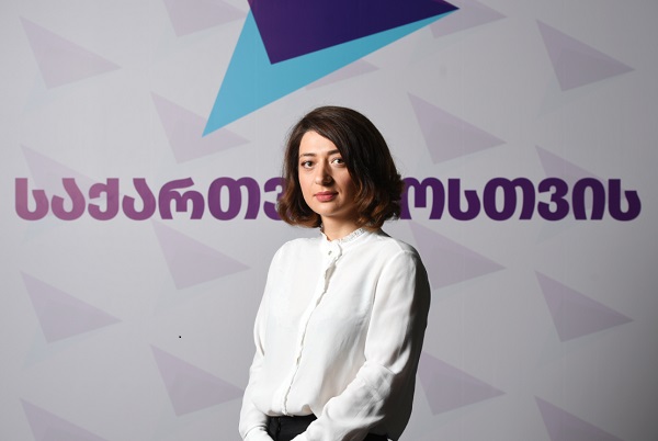 ანა ბუჩუკური ღარიბაშვილის ადმინისტრაციისგან covid-19-ის მართვის და გავლენაზე  ჩატარებული კვლევის გასაჯაროებას  ითხოვს