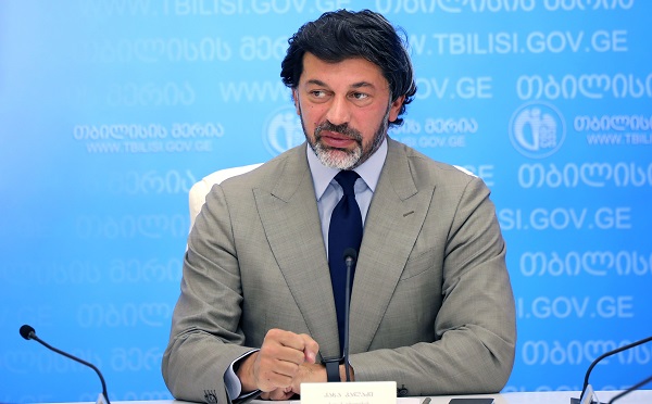 სპორტის სასახლის მიმდებარე ტერიტორიაზე, ავტობუსის ზოლში გაჩერებული მანქანა დაჯარიმდება - კახა კალაძე