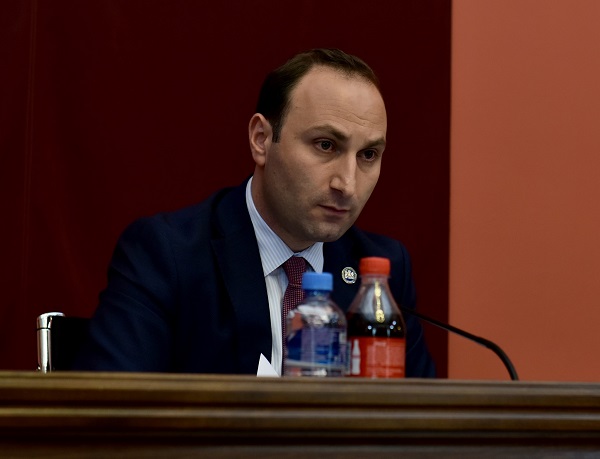 დაუშვებელია პოლიტიკის შეტანა სასამართლო სისტემაში - ანრი ოხანაშვილი