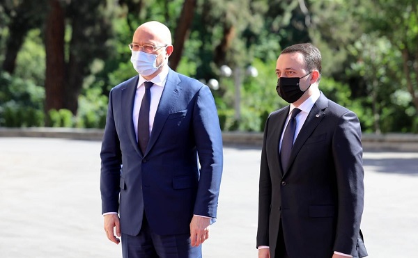 რუსეთის მხრიდან დესტაბილიზაციისკენ მიმართული ქმედებები შავი ზღვის რეგიონში აიძულებენ უკრაინასა და საქართველოს უფრო მჭიდროდ ითანამშრომლონ უსაფრთხოების სფეროში - დენის შმიგალი