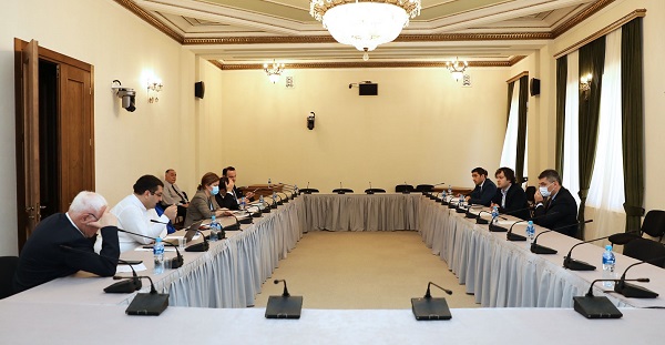 კონსტიტუციურ კანონში ცვლილებების პროექტი პარლამენტში მომავალ კვირას დაინიცირდება