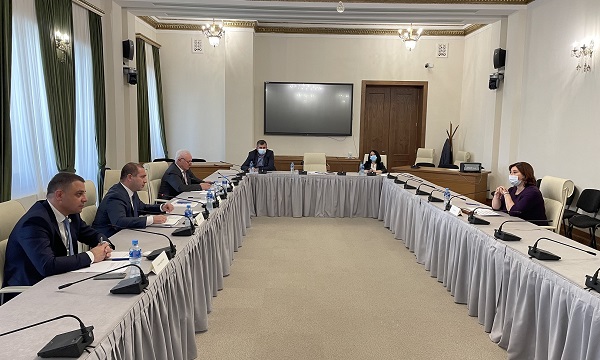 დროებითი საგამოძიებო კომისიის სხდომაზე თამარ ჟვანიამ არჩევნების პირველადი შედეგების გამოქვეყნების საკითხები განმარტა
