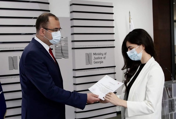იუსტიციის მინისტრმა სტუდენტური შეჯიბრის გამარჯვებულები დააჯილდოვა