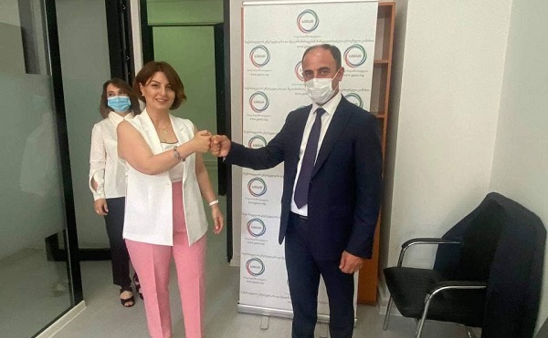 ქუთაისში სემეკთან არსებული ენერგოომბუდსმენის განახლებული ოფისი გაიხსნა