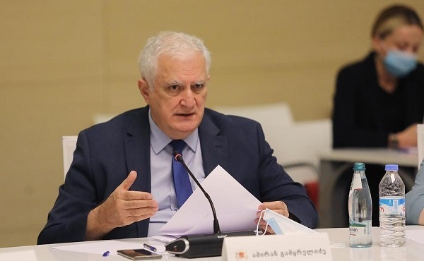 ​მთავარი არის დიდი თავშეყრების სრული აკრძალვა, ეს იქნება ქელეხი, ქორწილი, წვეულება, კონცერტები - გამყრელიძე