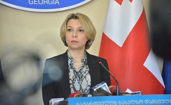 მინდა, გავიგო, რას ფიქრობს დღეს - სახალხო დამცველი პრეზიდენტთან შესახვედრად მივიდა