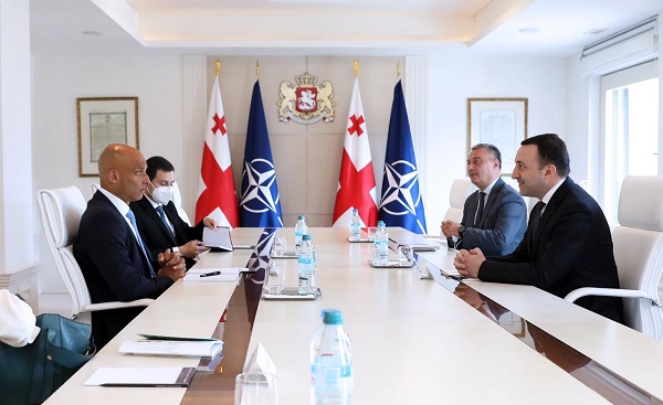 ჯეიმს აპატურაისთან შეხვედრაზე ევროატლანტიკურ გზაზე საქართველოს მნიშვნელოვანი მიღწევები განვიხილეთ - ირაკლი ღარიბაშვილი