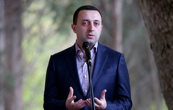 უპასუხისმგებლო, მავნებელი პოლიტიკოსები პირდაპირ მოუწოდებენ ჩვენს მთავარ პარტნიორს, იქნებ როგორმე გაფუჭდეს ურთიერთობა საქართველოსთან, ეს არის პირდაპირ რუსეთის ინტერესებში - ღარიბაშვილი