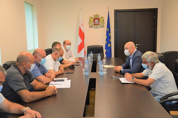 მელიორაციის გენერალურმა დირექტორმა შიდა ქართლის სახელმწიფო რწმუნებულთან სამუშაო შეხვედრა გამართა