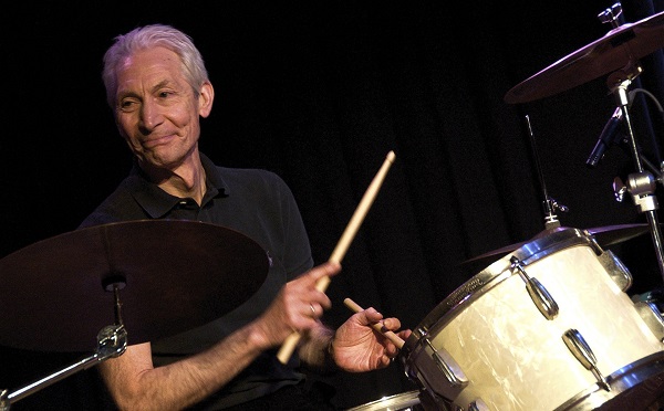 The Rolling Stones-ის დრამერი ჩარლი უოტსი გარდაიცვალა