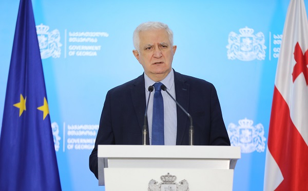 მოქალაქეებს ვაქცინაციის ცენტრებთან მისასვლელად სპეციალური ტრანსპორტი მოემსახურება